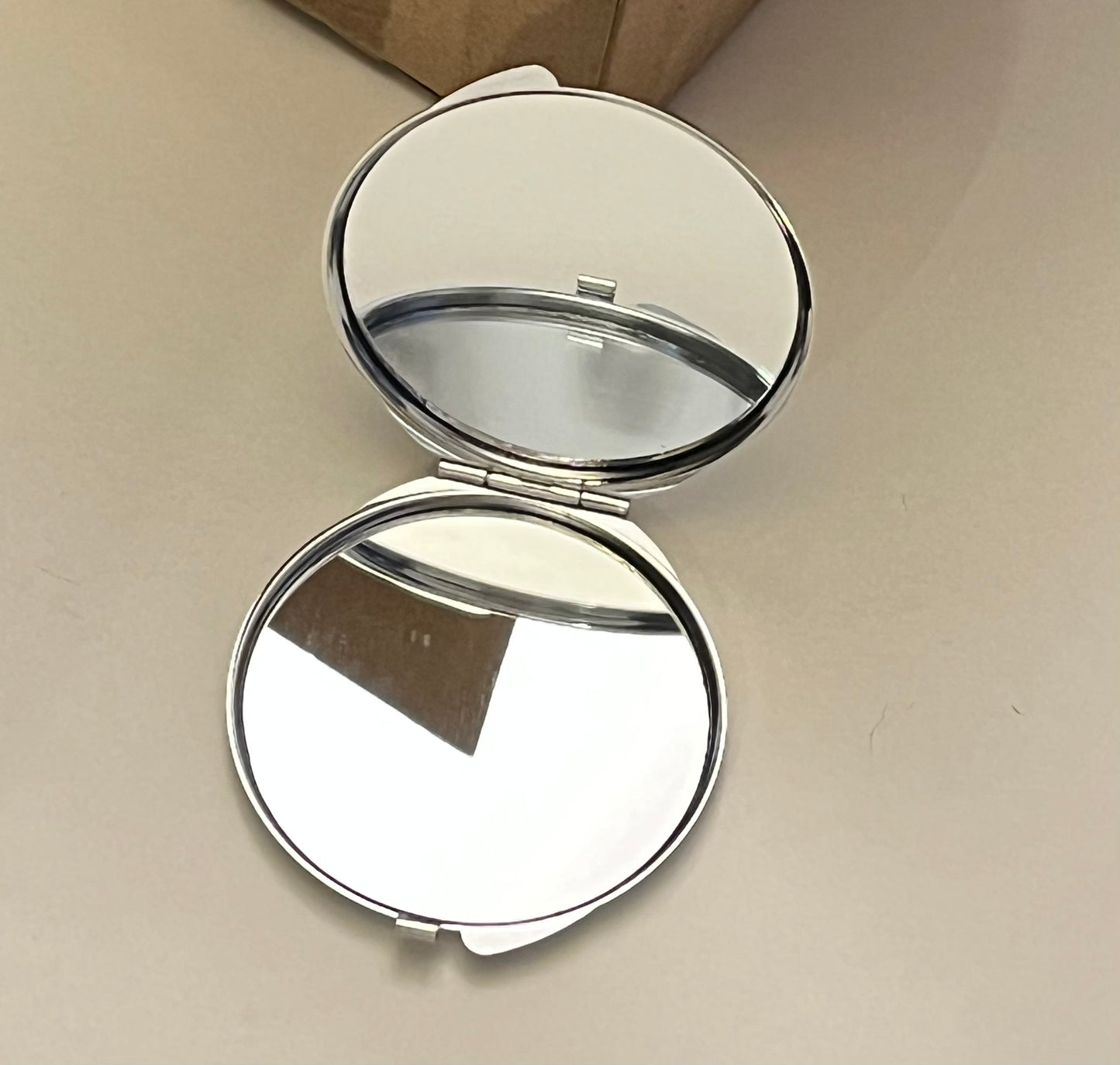 Silver Metal Compact Mirror